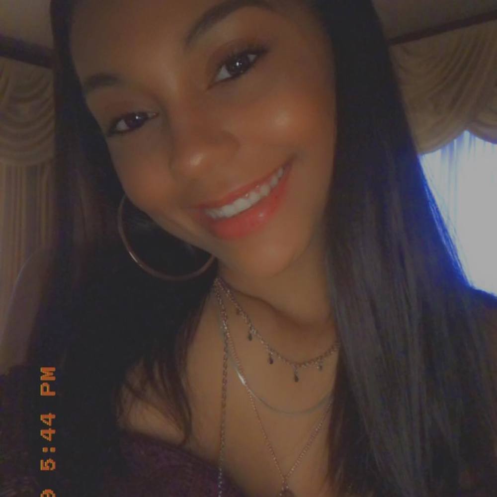 Meet your Posher, Alexas